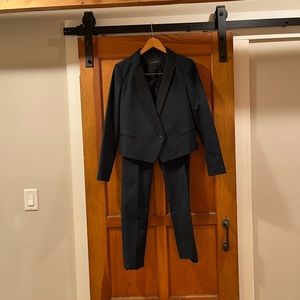 Banana Republic women’s suit size 2